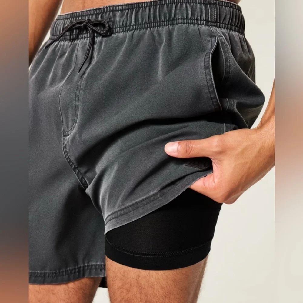 Hollister Mid-Thigh Volley Swim Trunks Mens Size Medium Faded Black Beach Swim